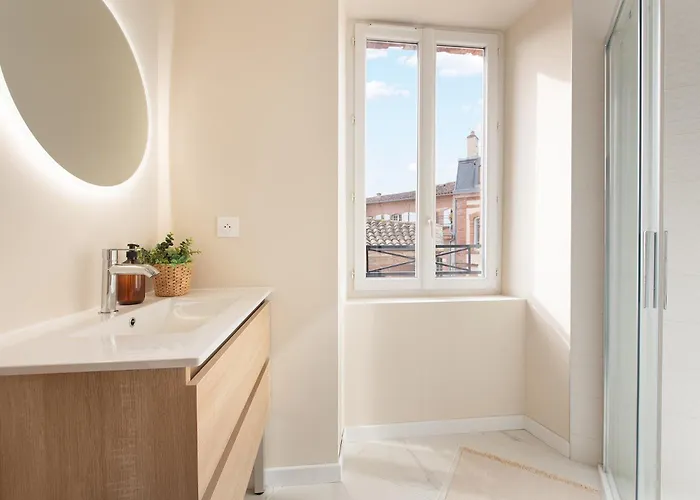 Elegant Lumineux Proche Cathedrale L Clim